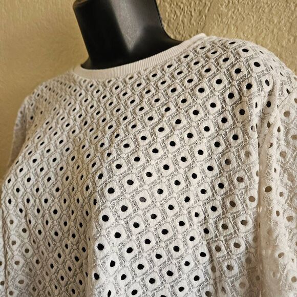 Postmark Chantal Eyelet Blouse - Picture 3 of 7